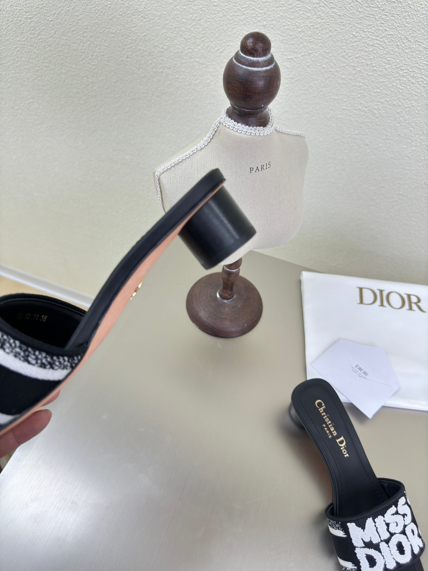 DIOR DWAY HEELED SLIDE EMBROIDERED COTTON AND BLACK MISS  ALLOVER MOTIF 35 MM