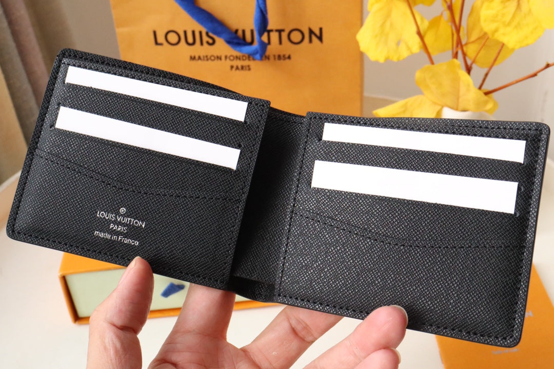 LOUIS VUITTON LV 25S SLENDER WALLET 11 IN BLACK EPI CALFSKIN