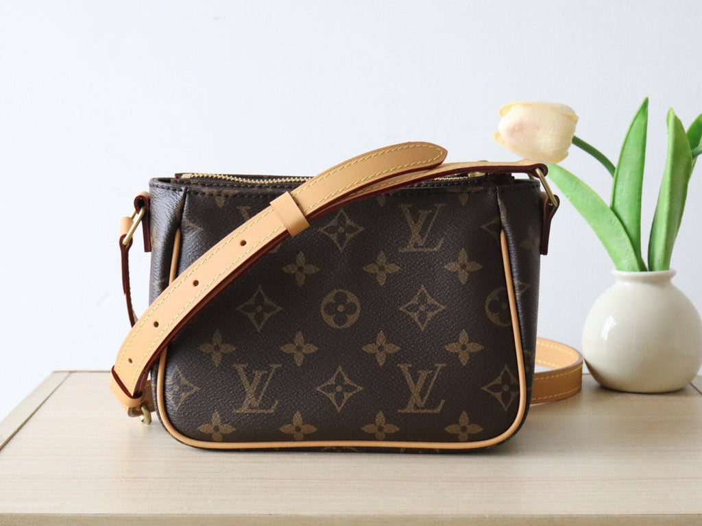 LOUIS VUITTON LV 25S SHOULDER BAG 19 IN BROWN MONOGRAM CALFSKIN GOLD HARDWRE
