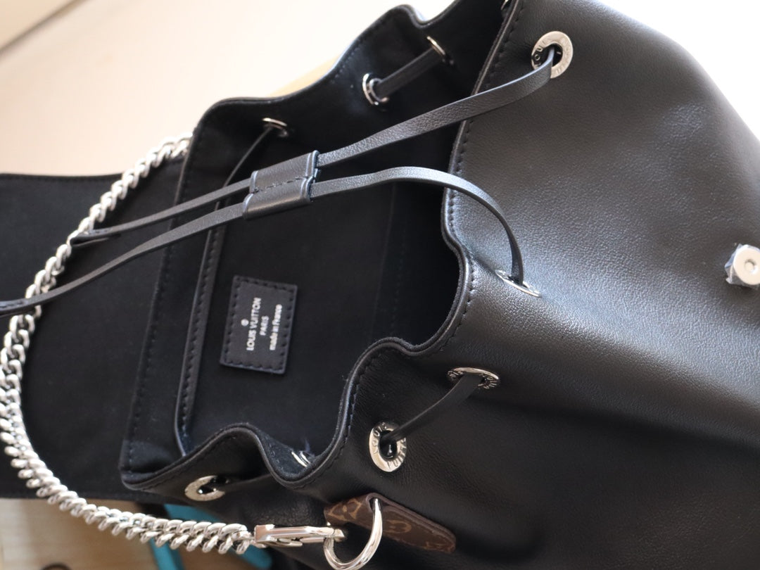 LOUIS VUITTON LV 25S MONTSOURIS VIBE 35 IN BLACK LAMBSKIN SILVER HARDWRE