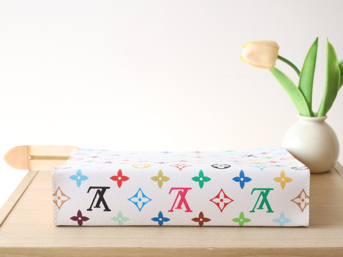 LOUIS VUITTON TOILETRY POUCH 25 IN WHITE MIX COLORFUL CALFSKIN