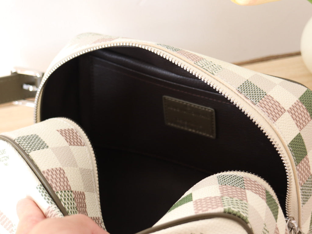 LOUIS VUITTON LOCKER DOPP KIT 23 IN KHAKI DAMOFLAGE COATED CANVAS