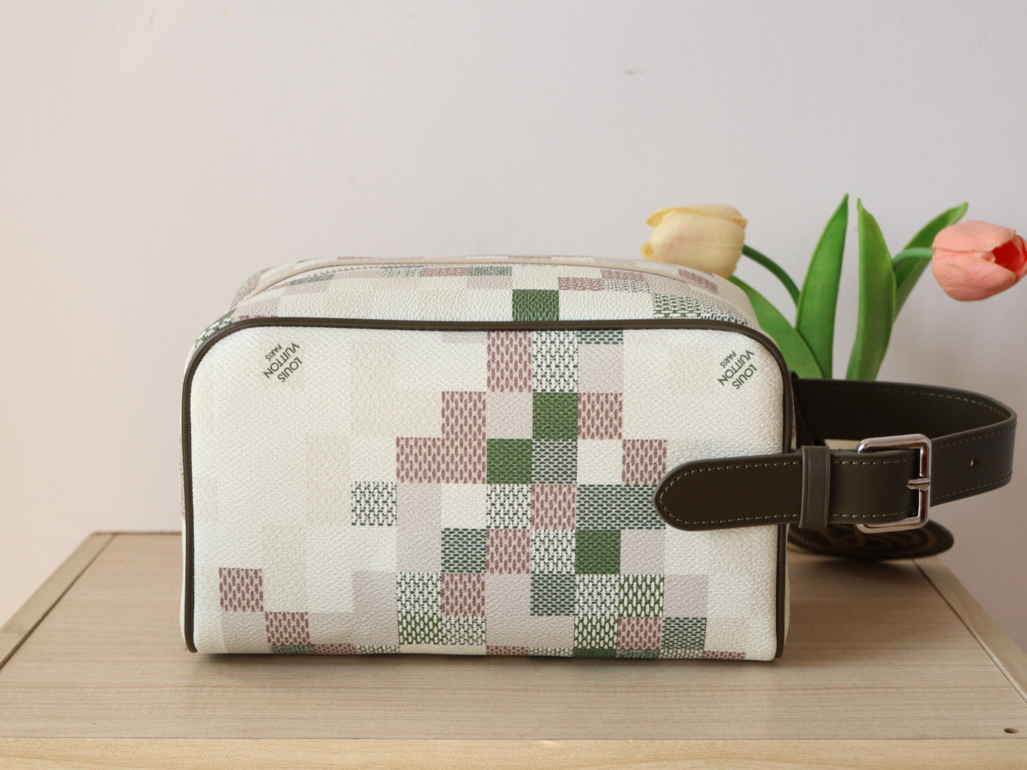 LOUIS VUITTON LOCKER DOPP KIT 23 IN KHAKI DAMOFLAGE COATED CANVAS