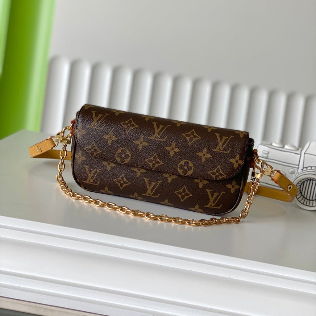 LOUIS VUITTON WALLET ON CHAIN IVY 23.5 IN BROWN MONOGRAM CANVAS GOLD LOCK
