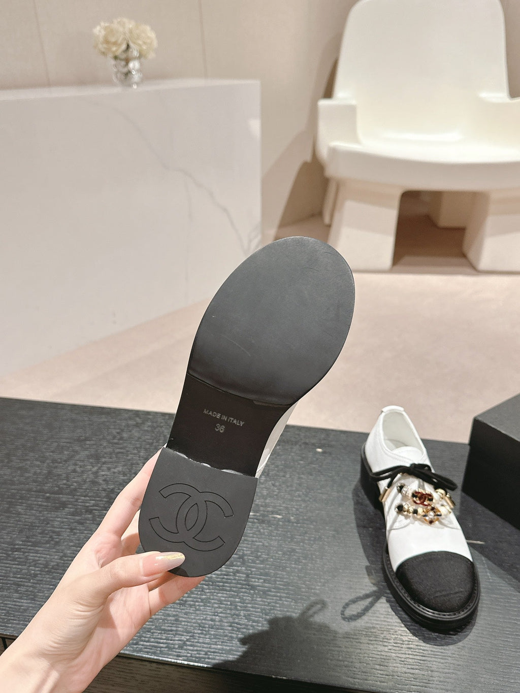 CHANEL OXFORD SHOES WHITE MIX BLACK SHEEPSKIN