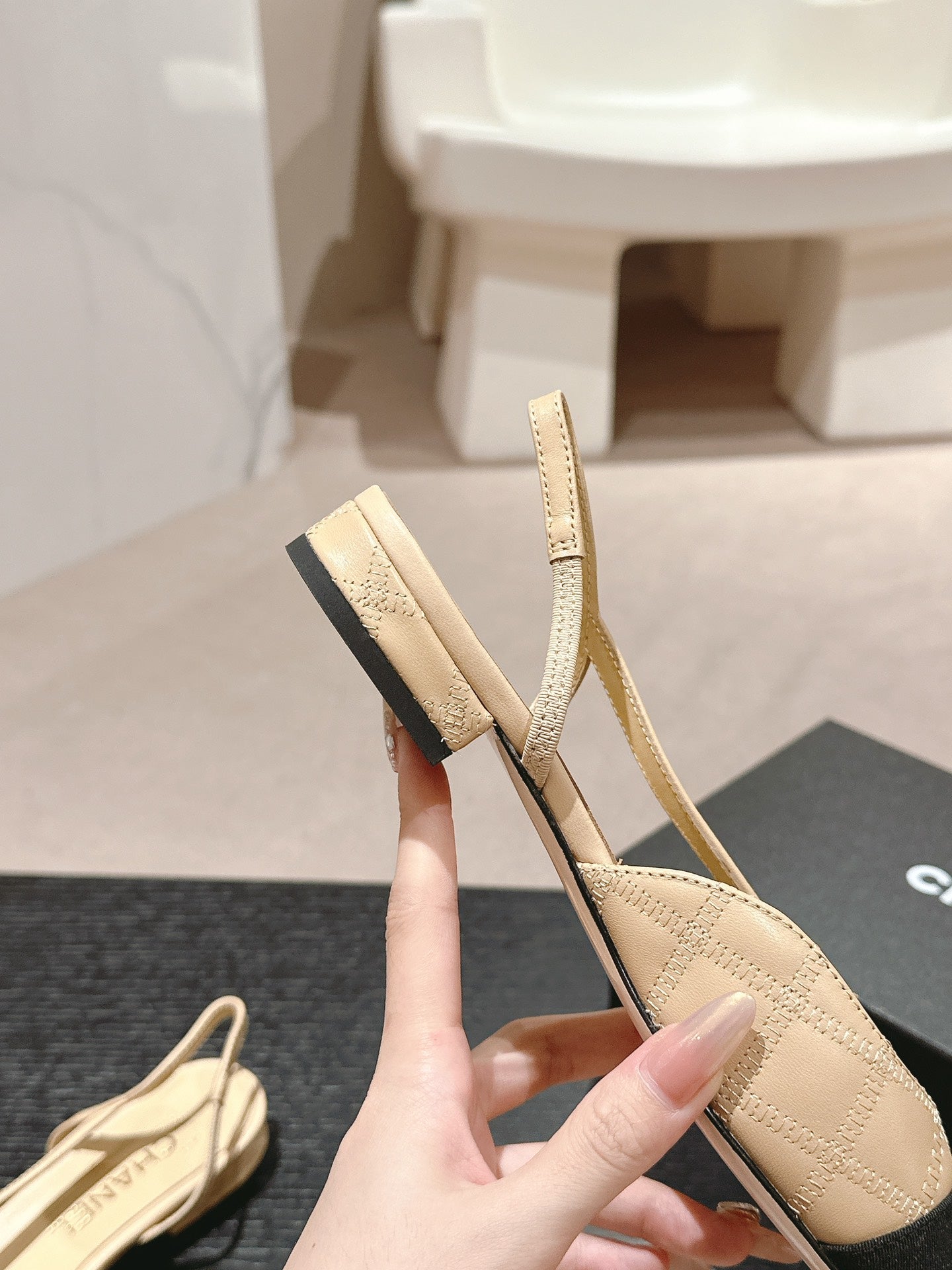 CHANEL SLINGBACKS IN BEIGE CREAM LAMBSKIN AND BLACK SATIN