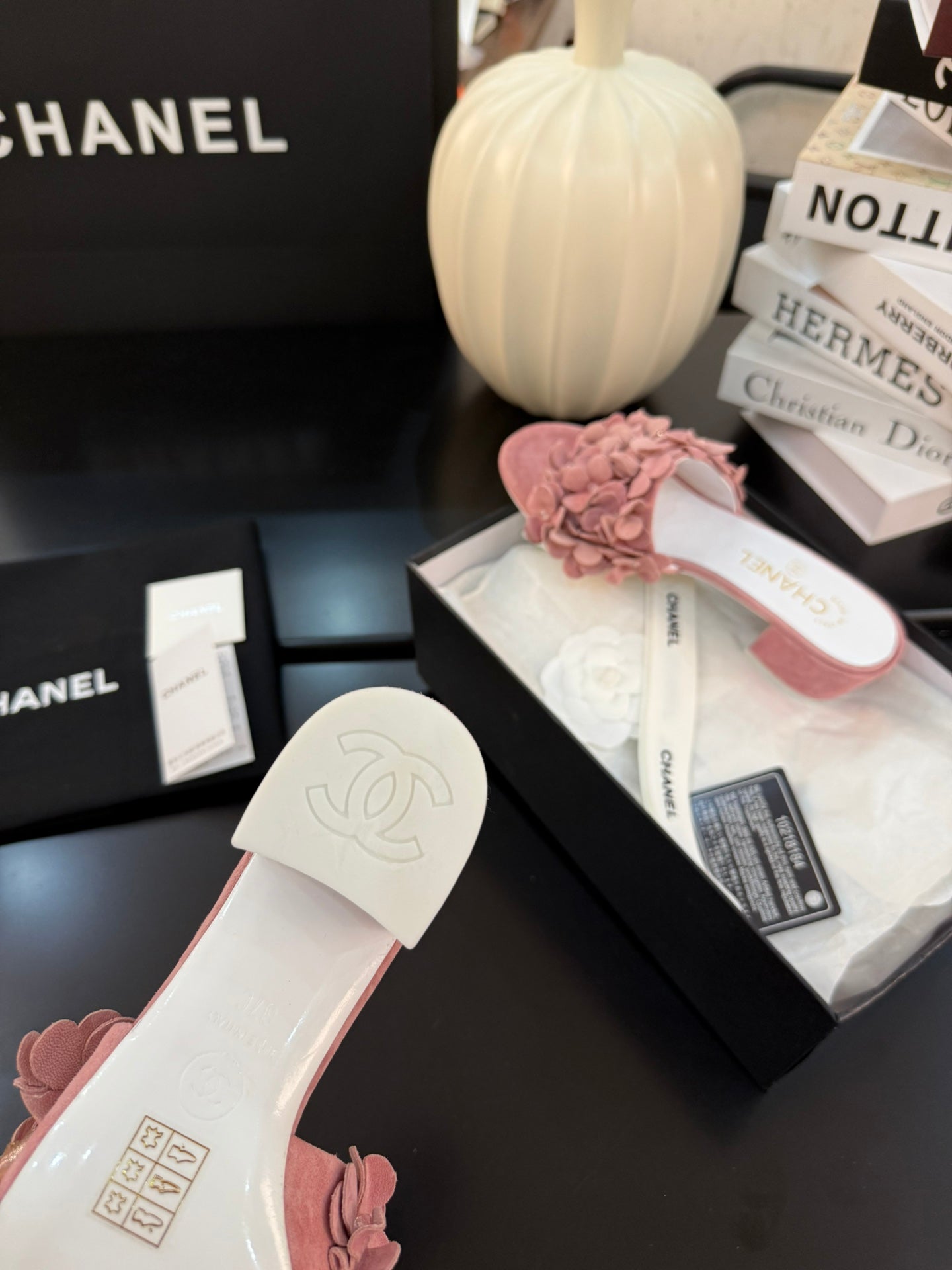 CHANEL MID HEEL 45 MM MULE IN PEACH PINK SUEDE