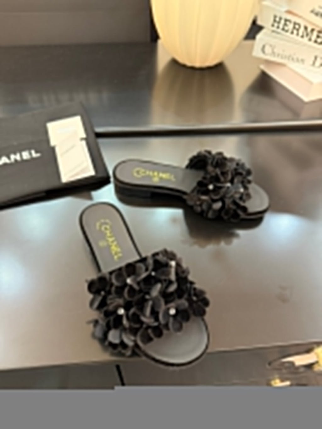 CHANEL FLAT MULE 15 MM IN BLACK VELVET