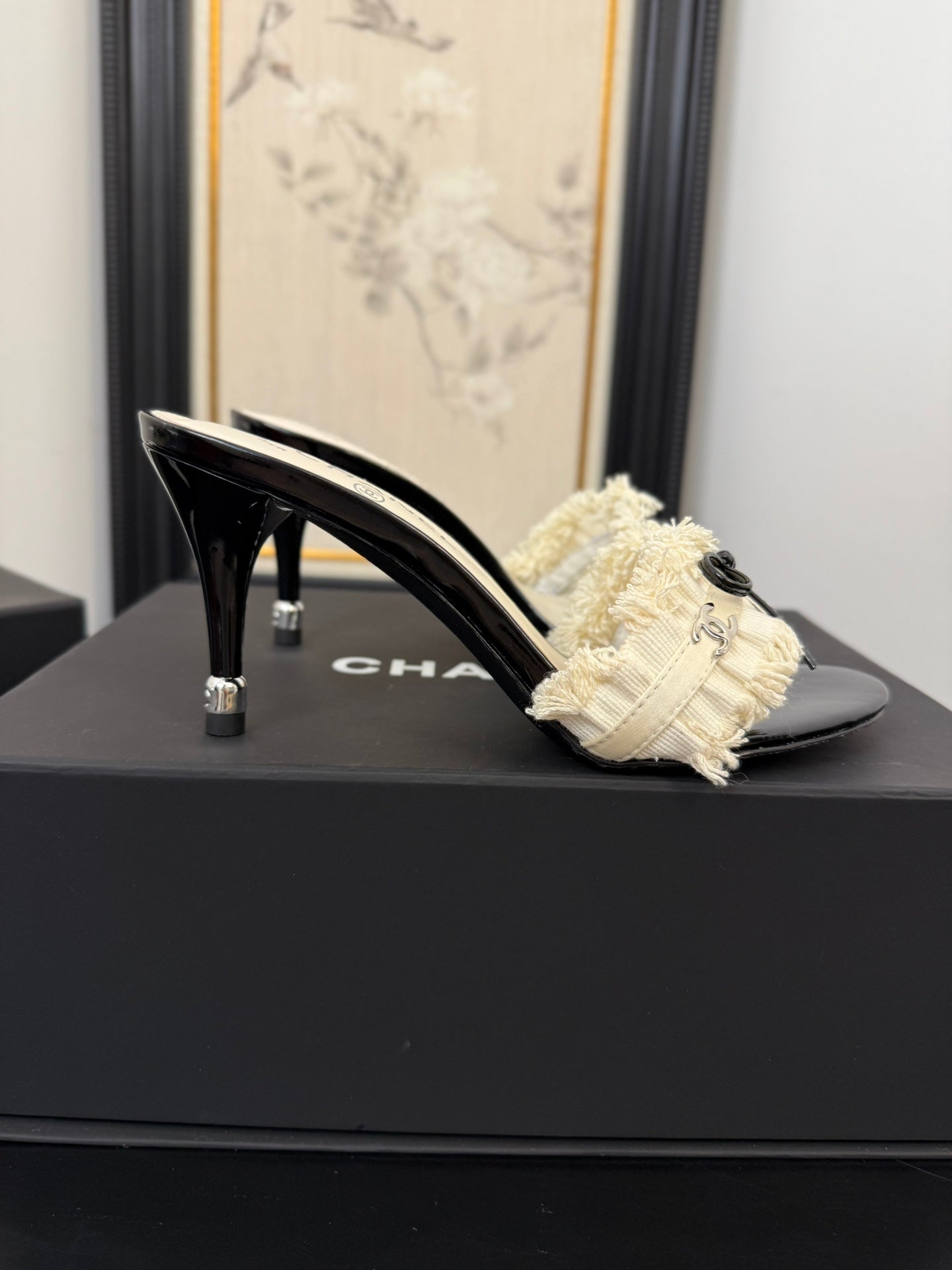 CHANEL WHITE GROSGRAIN CANVAS BOW MULE SANDALS 90 MM
