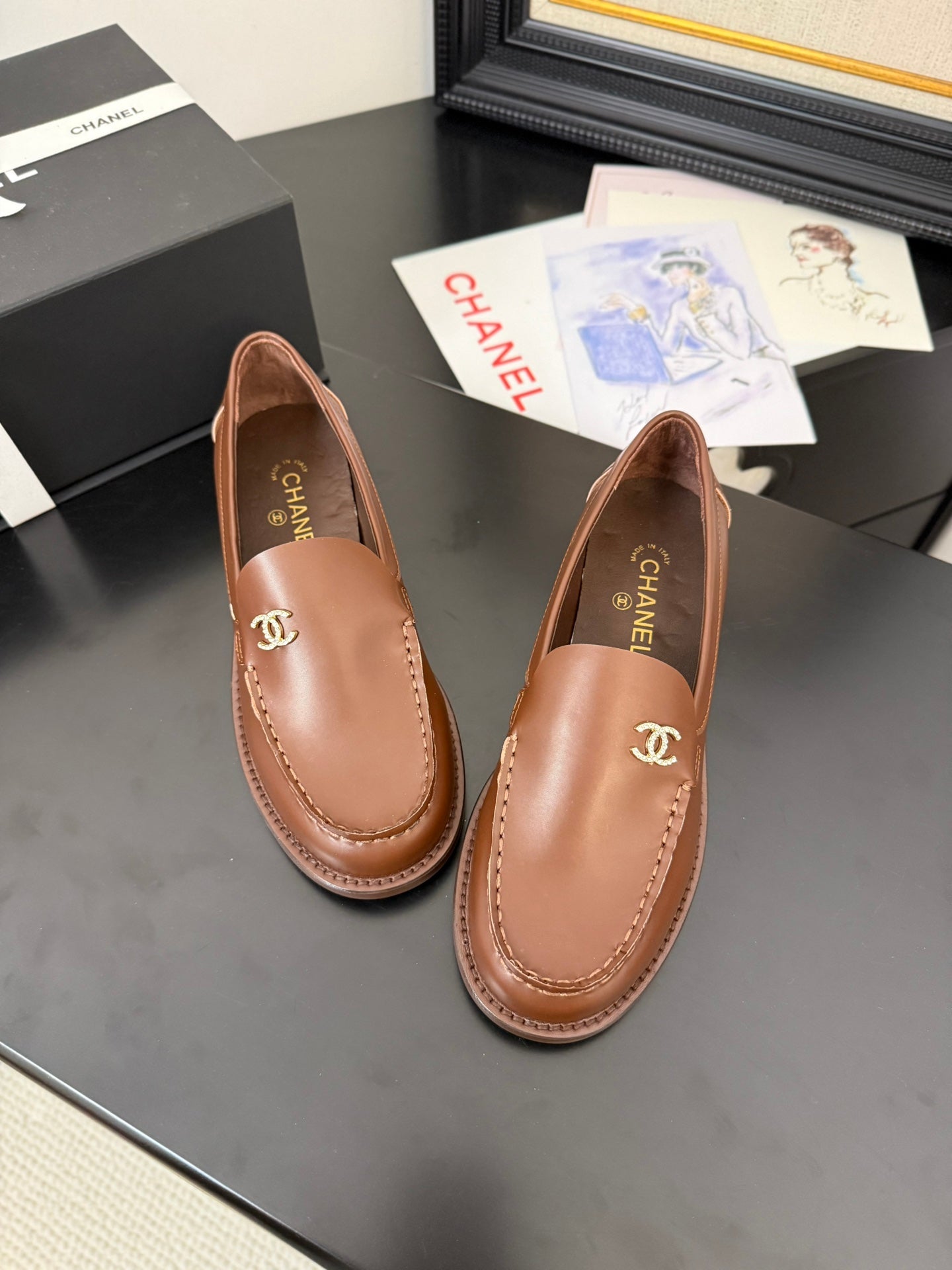 CHANEL 25C Moasins Brown Patent Leather