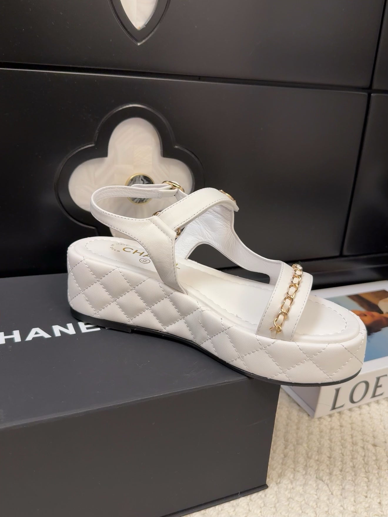 CHANEL THICK-SOLED SANDALS 55 MM IN WHITE CALFSKIN