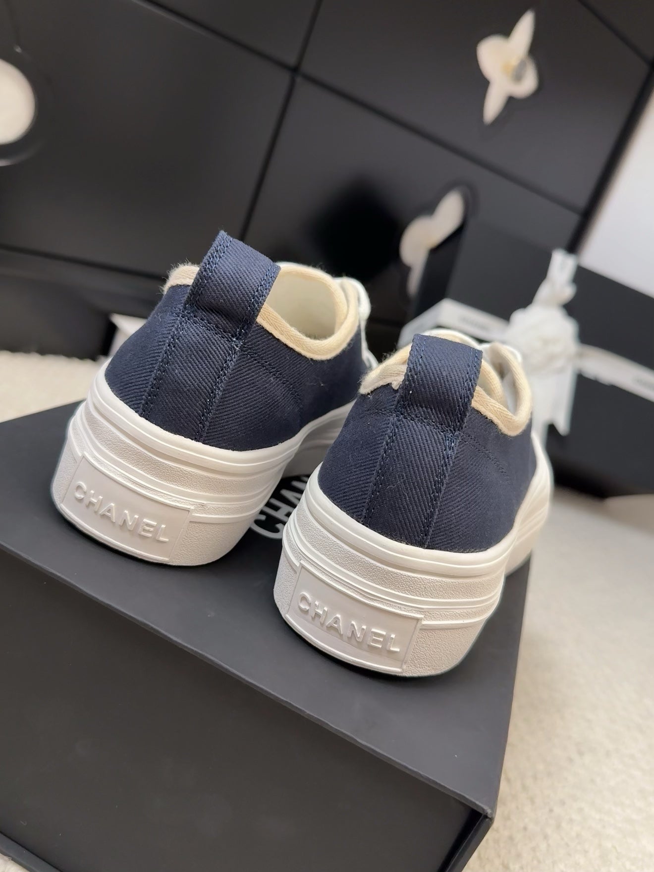 CHANEL TRAINERS SHOES IN NAVY BLUE FABRIC