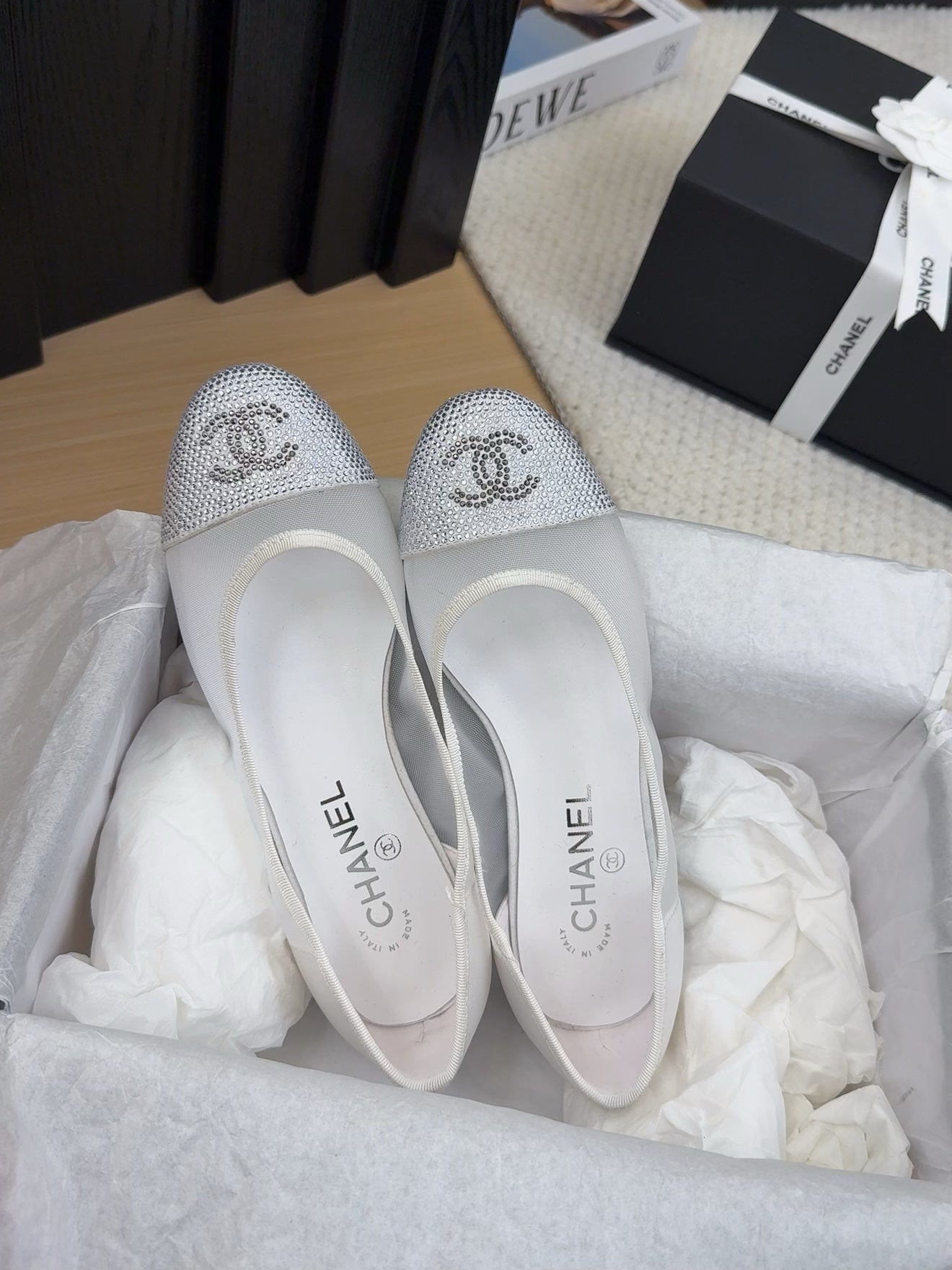 CHANEL BALLET FLAT IN WHITE FABRIC AND MESH WITH CRYSTALS