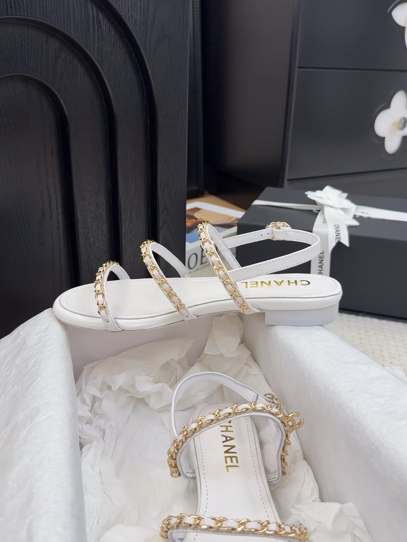 CHANEL THREE-STRAPS SANDALS IN WHITE CALFSKIN WITH GOLD HARDWARE