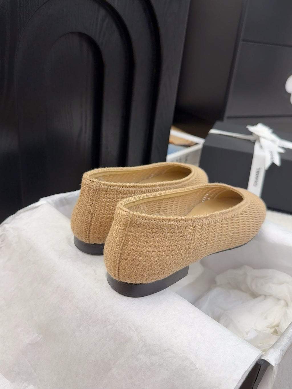 CHANEL 25 Ballet Flat Beige Raffia