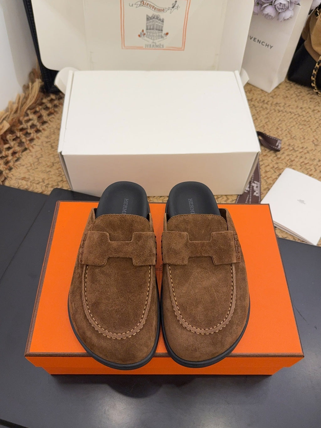 HERMES 25S MULE IN BROWN SUEDE