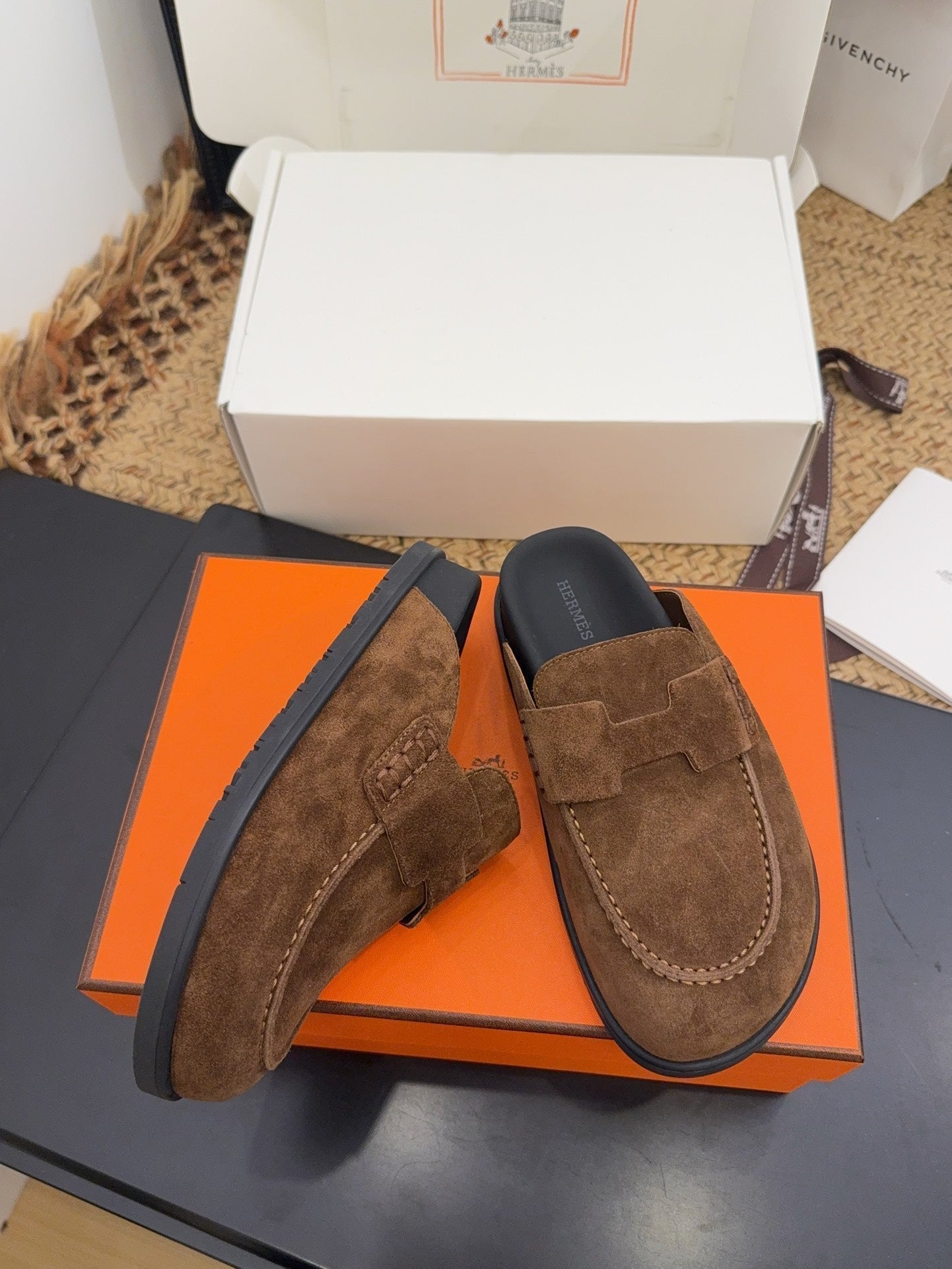 HERMES 25S MULE IN BROWN SUEDE