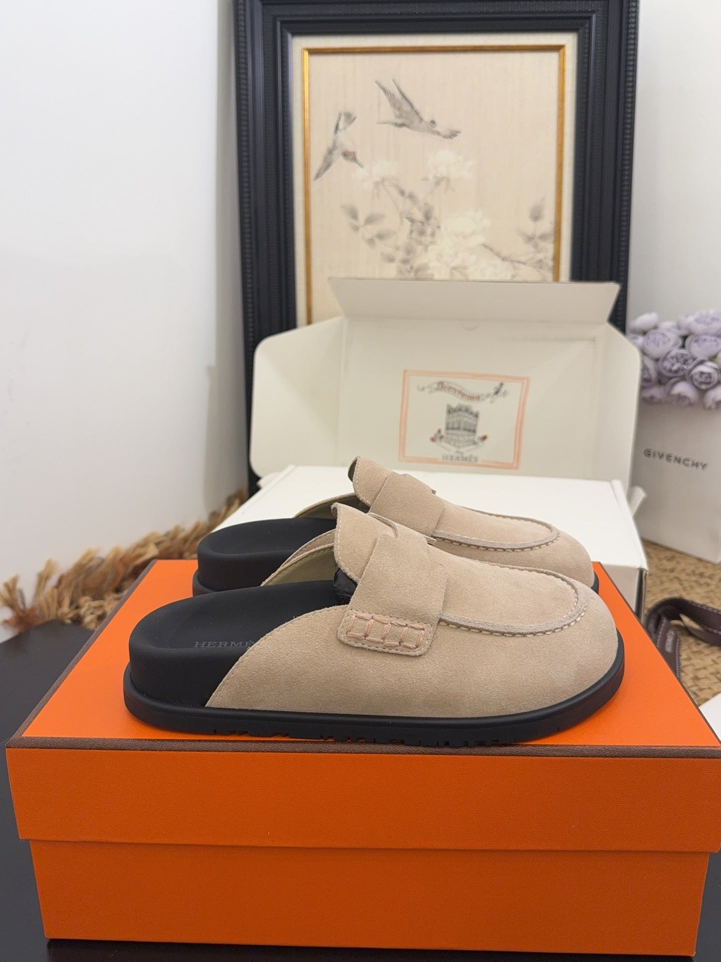 HERMES 25S MULE IN BEIGE SUEDE