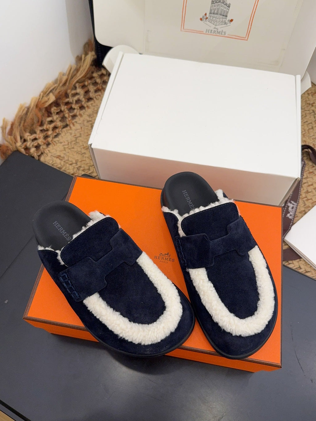 HERMES 25S MULE IN DARK SLATE BLUE SUEDE MIX WHITE SHEARLING