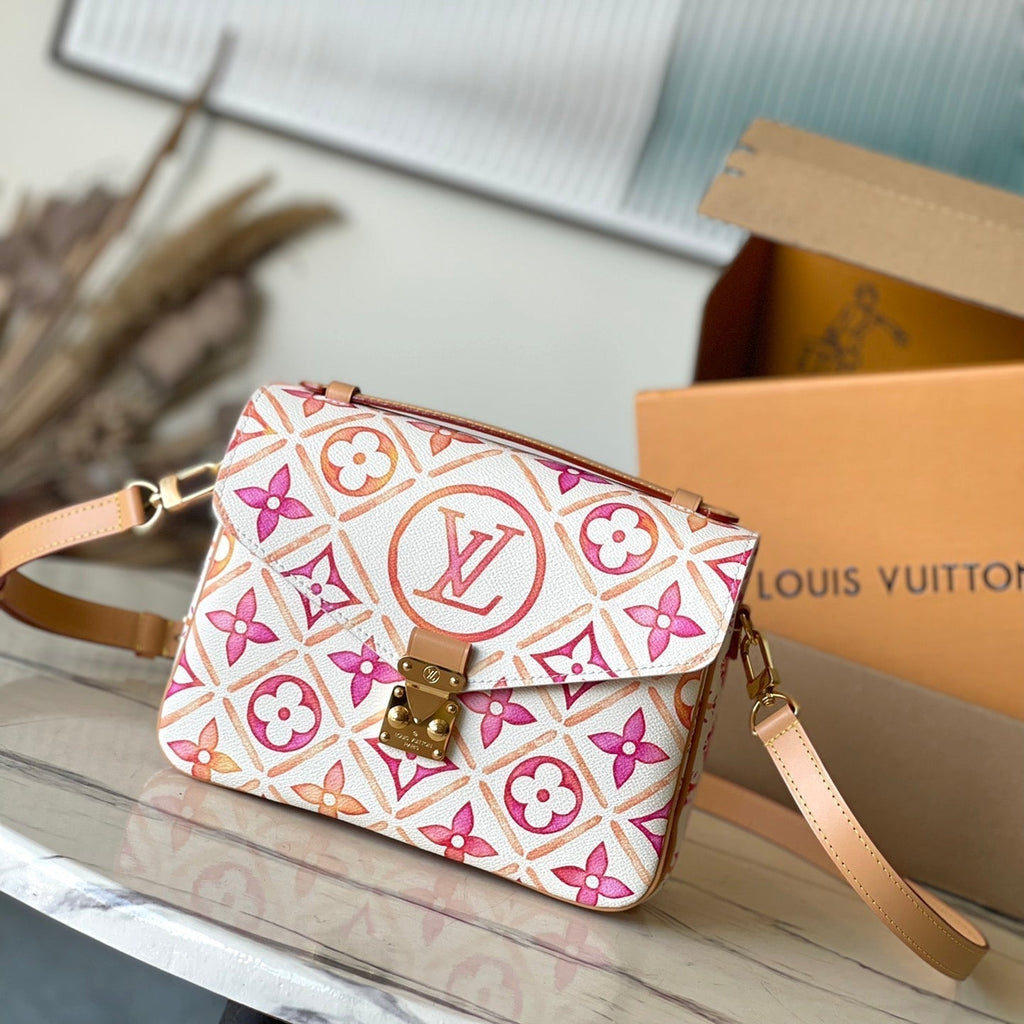 LOUIS VUITTON POCHETTE MÉTIS 25 IN CORAL MONOGRAM TILES CANVAS GOLD HARDWARE