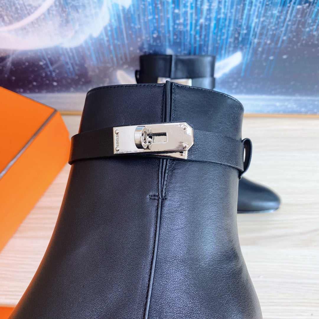 HERMES STORY ANKLE BOOT 7 CM IN BLACK LAMBSKIN