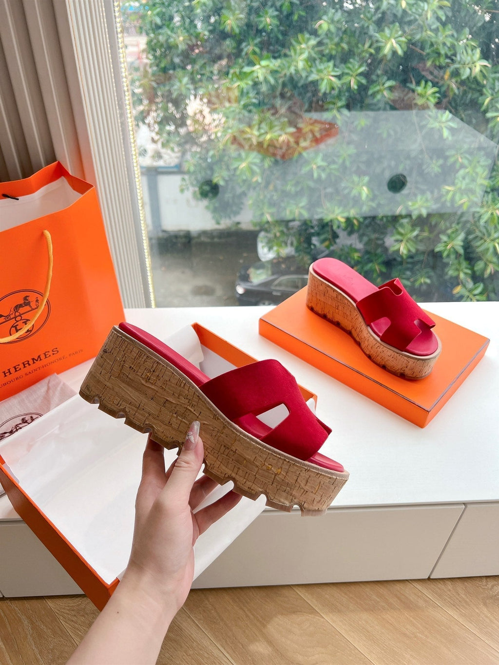 HERMES EZE 65 SANDAL CHERRY SUEDE