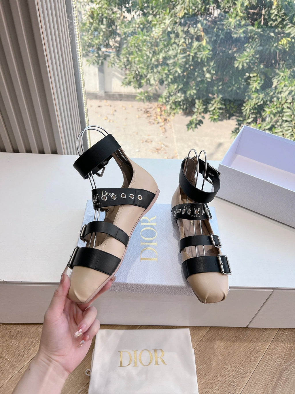 DIOR PUNK BALLET FLAT IN BLACK MIX CAMEL BEIGE CALFSKIN