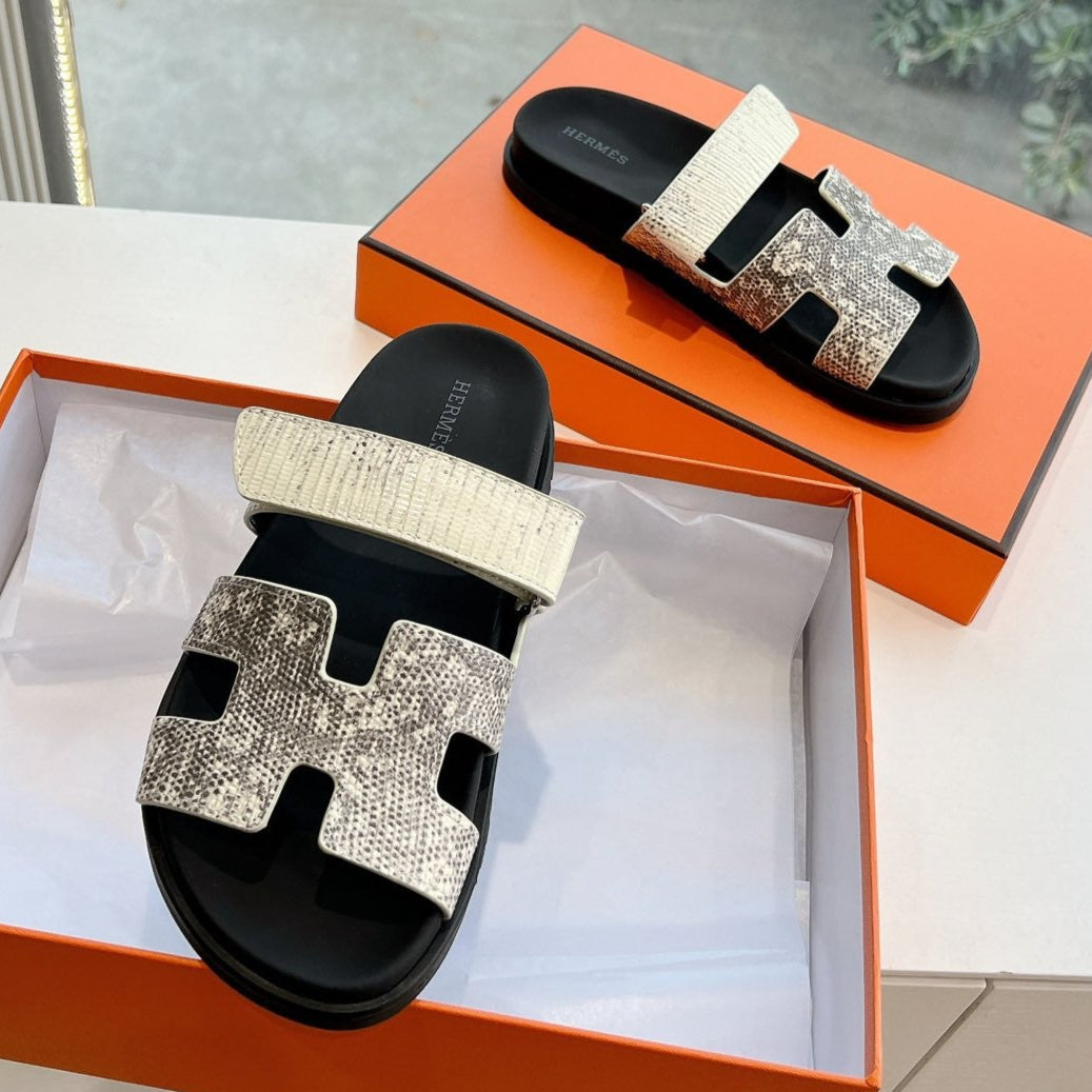 HERMES CHYPRE SANDAL IN WHITE MIX BLACK LIZARD SKIN