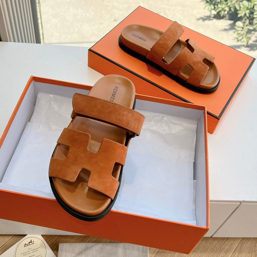 HERMES CHYPRE SANDAL IN VIVID ORANGE SUEDE