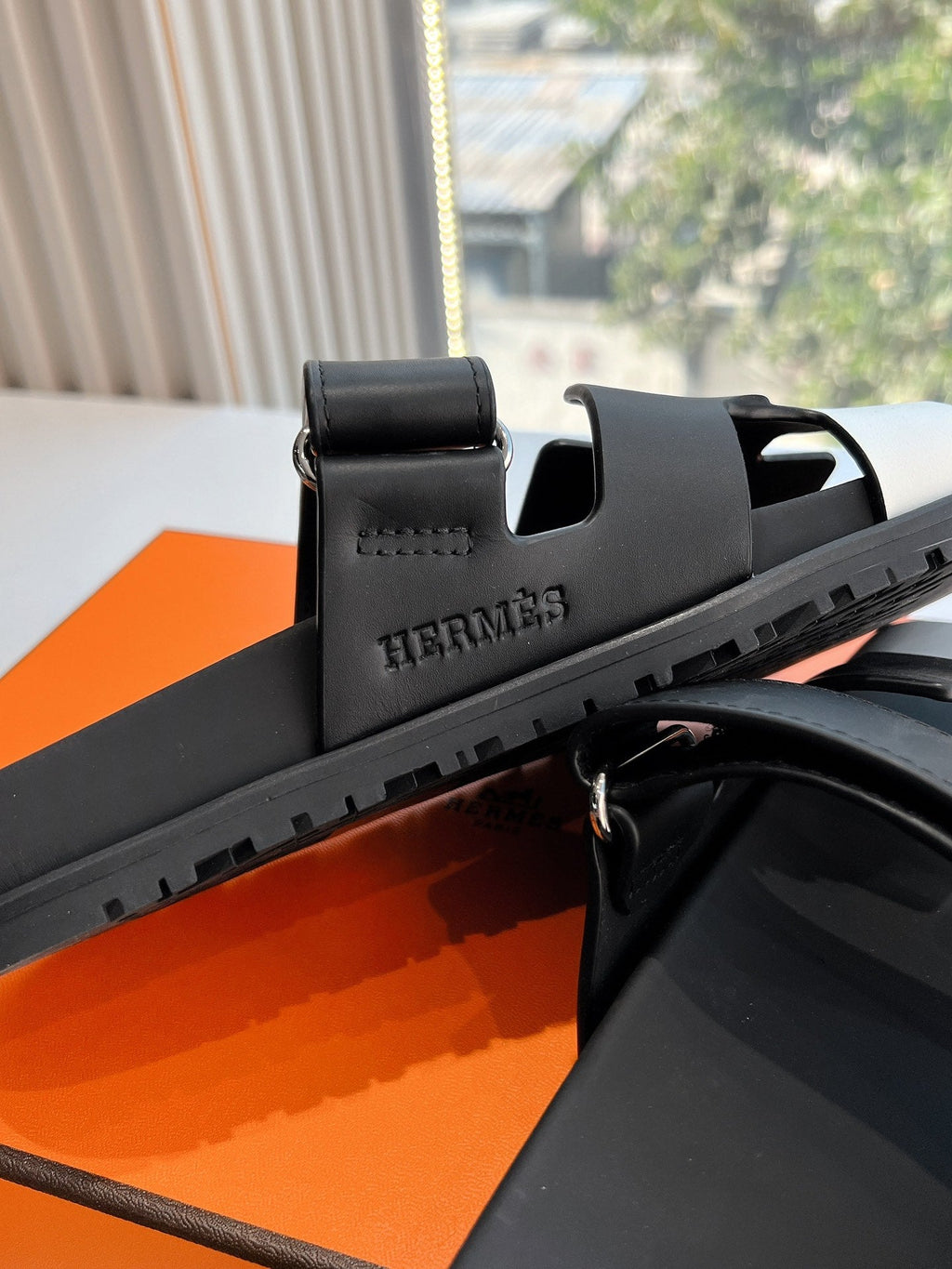 HERMES CHYPRE SANDAL IN BLACK MIX WHITE CALFSKIN