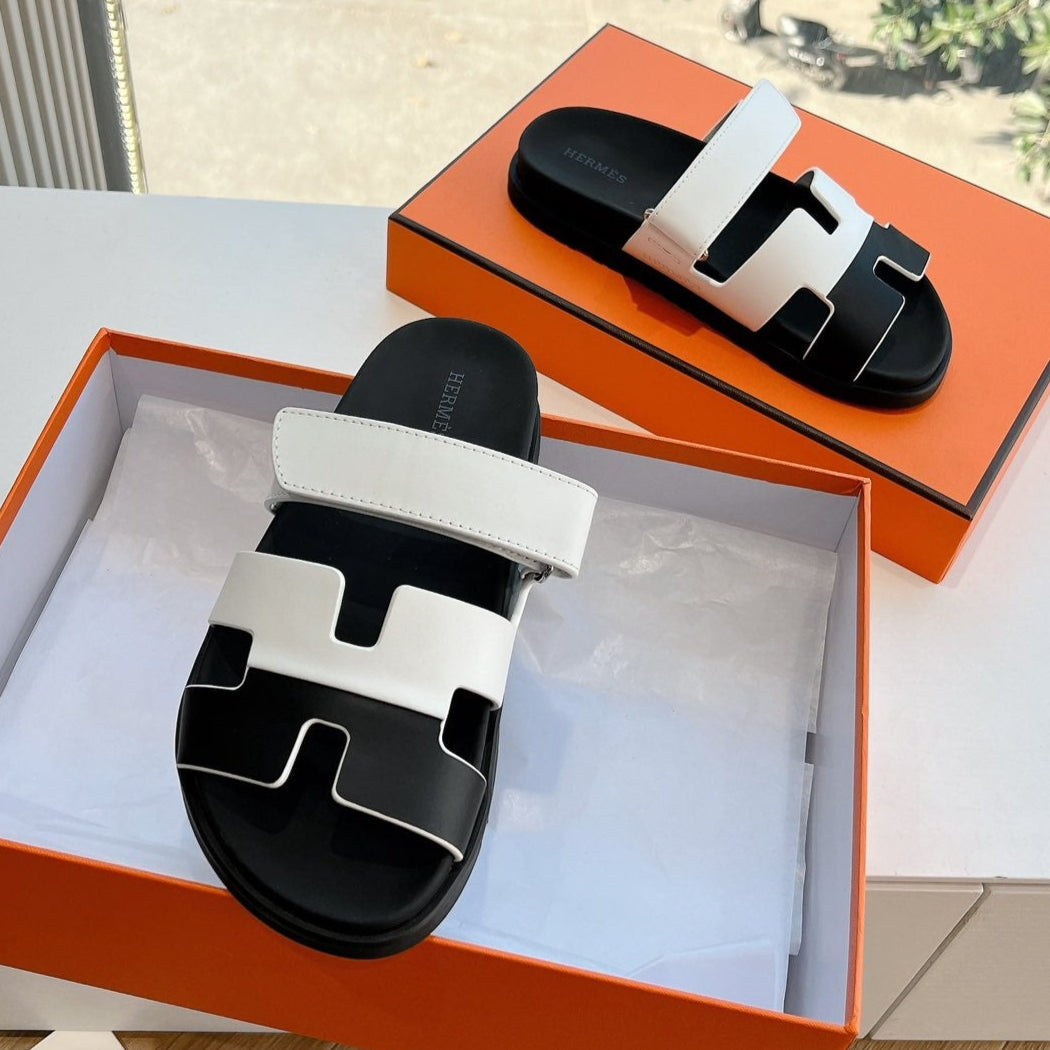 HERMES CHYPRE SANDAL IN WHITE MIX BLACK CALFSKIN