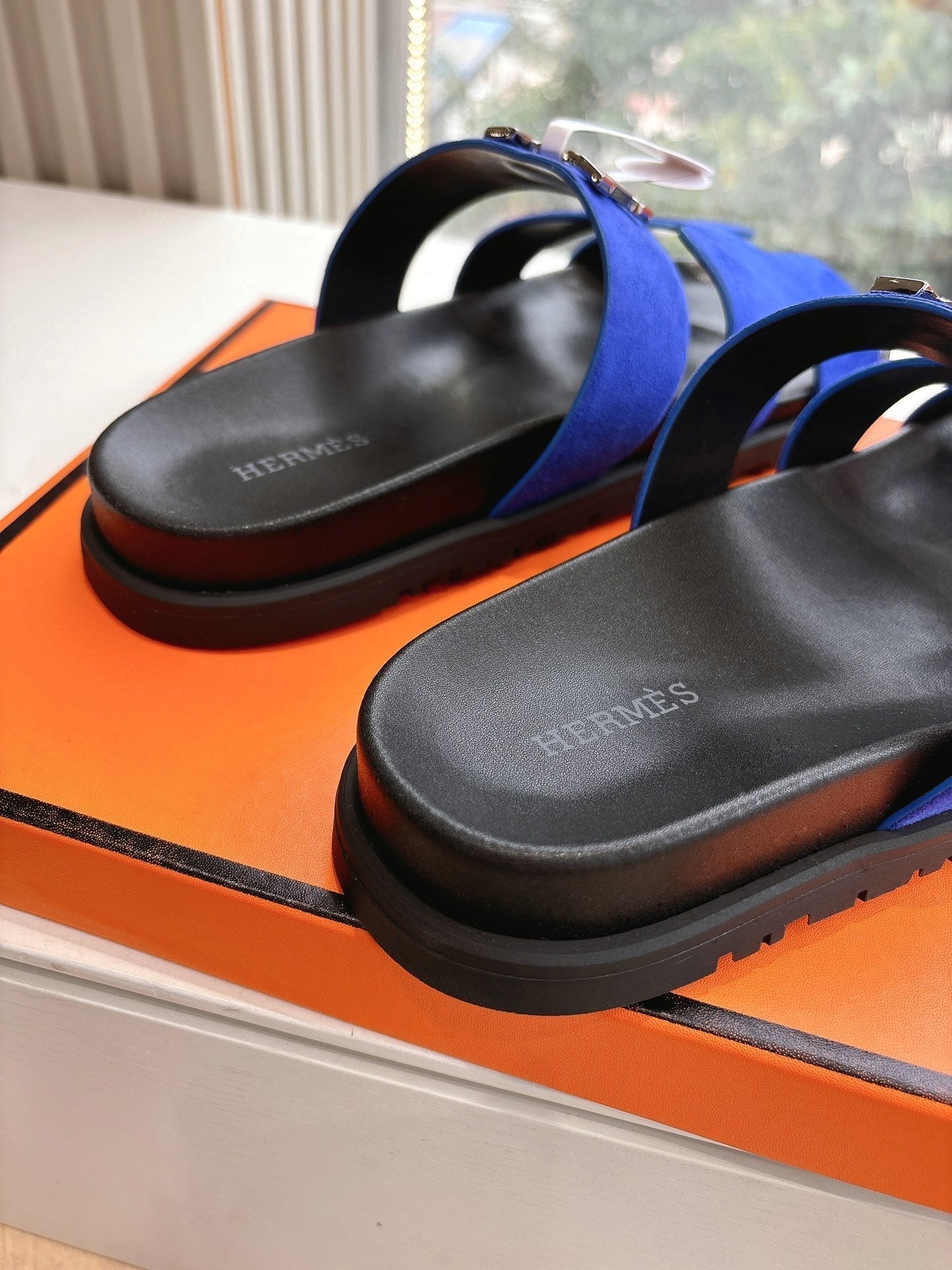 HERMES CHYPRE SANDAL IN COBALT BLUE SUEDE