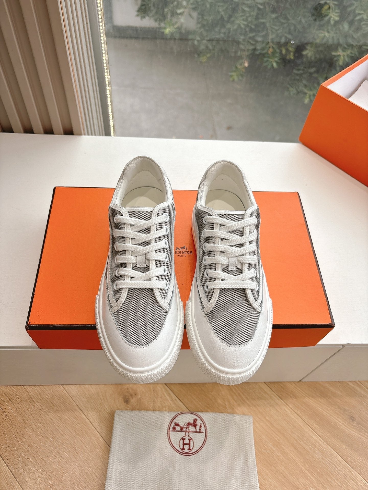 HERMES GET SNEAKER IN DOVE GRAY MAXI CANVAS AND CALFSKIN