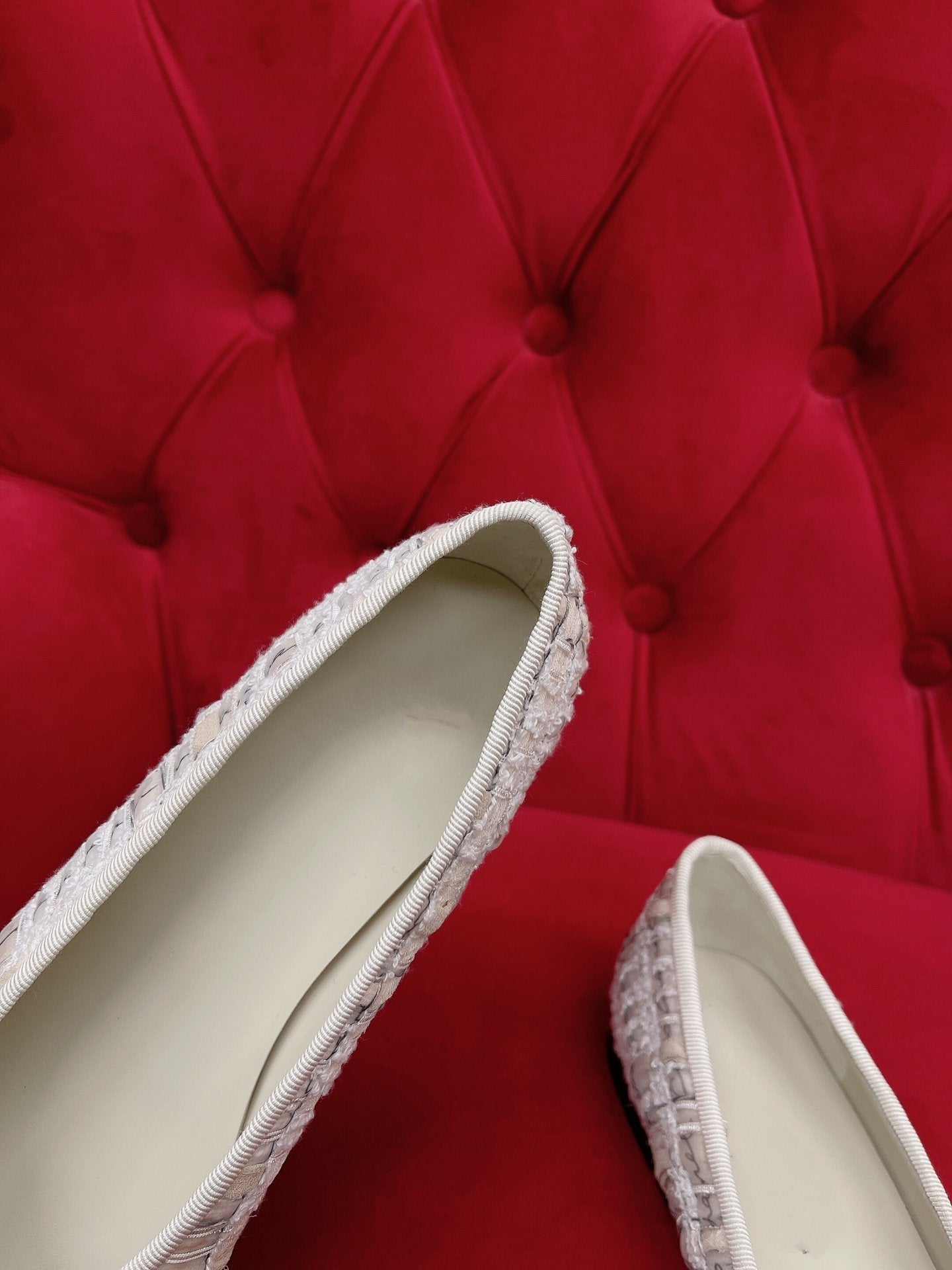 CHANEL ballet flat white black tweed lambskin