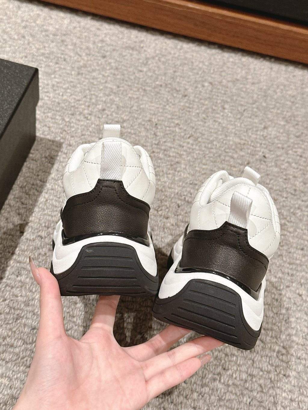 CHANEL CLASSIC SNEAKER IN WHITE MIX BLACK LAMBSKIN