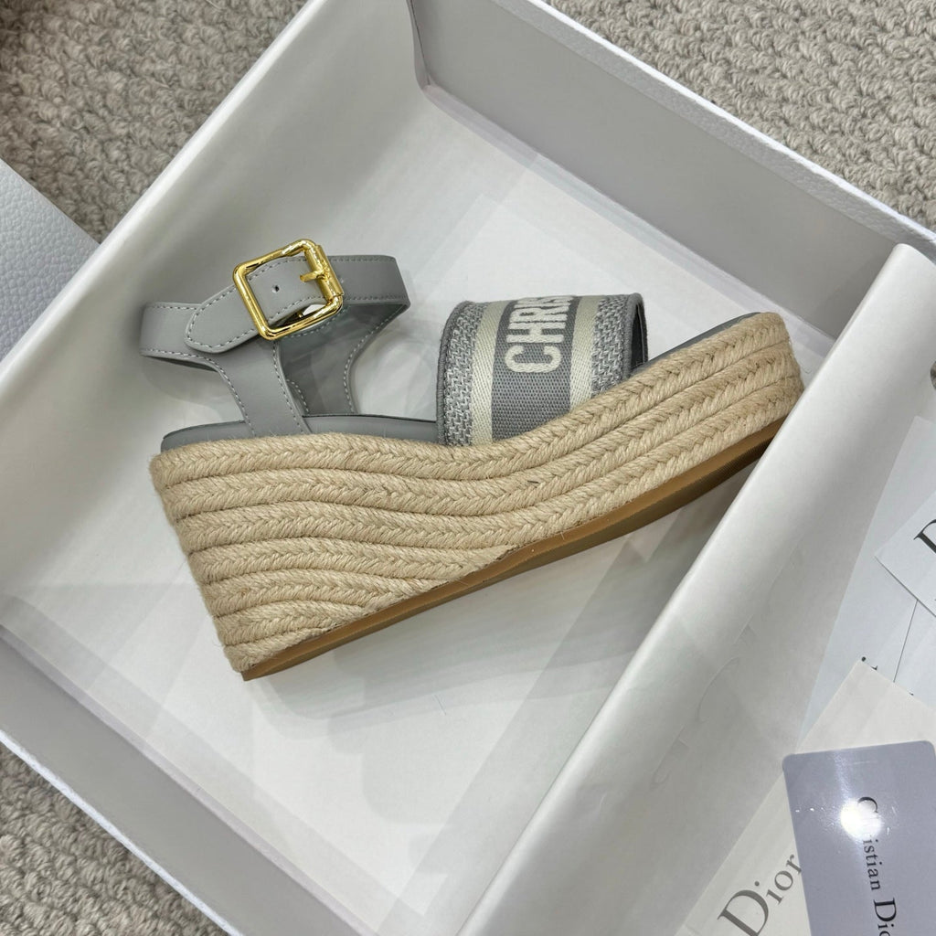 DIOR DWAY WEDGE SANDAL 25S 95MM IN GRAY EMBROIDERED COTTON RAFFIA SOLE