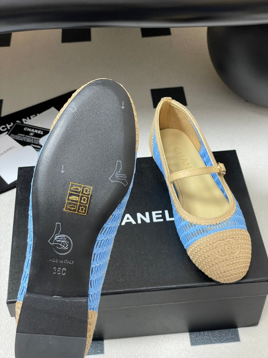 CHANEL BALLET MARY JANE 10MM IN NATURAL BEIGE AND BLUE RAFFIA