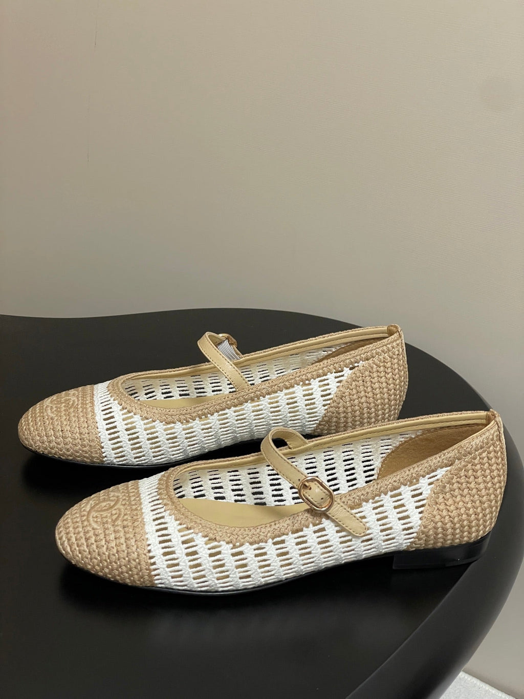 CHANEL BALLERINAS IN WHITE MIX PEANUT BROWN RAFFIA