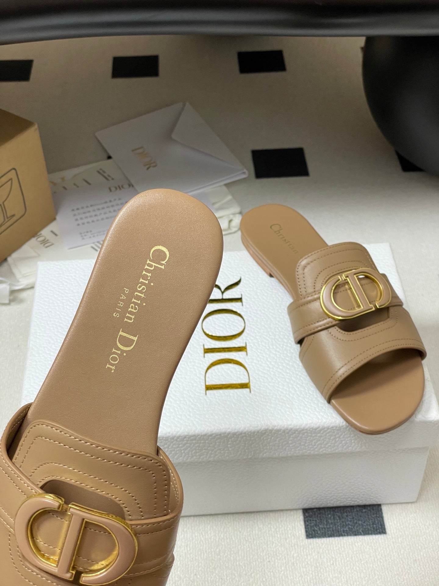 DIOR CLASSIC MONTAIGNE SANDALS 25S IN BROWN LAMBSKIN WITH CD LOGO