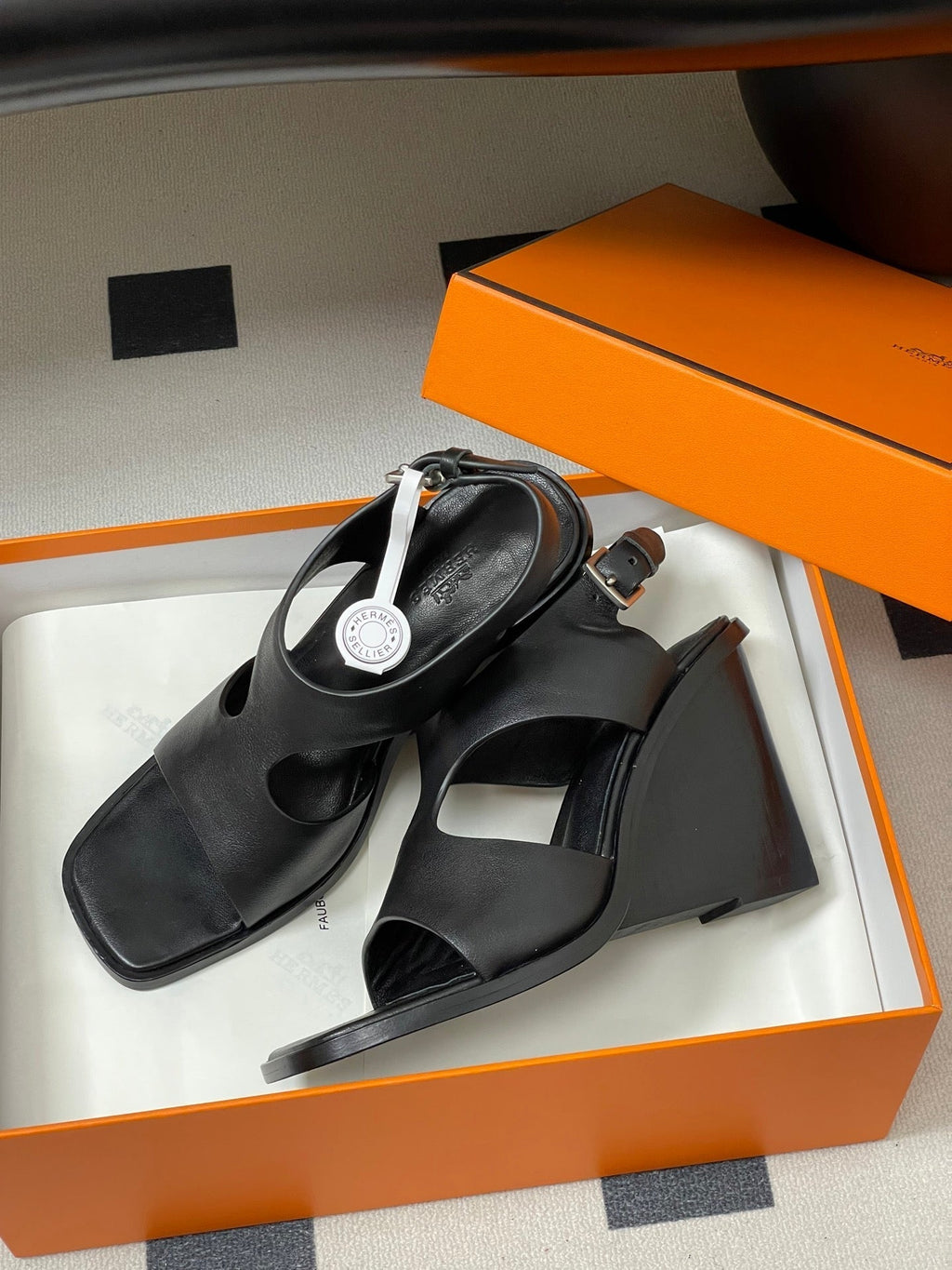 HERMES 25S KALYA WEDGE SANDAL 100 MM IN BLACK LAMBSKIN