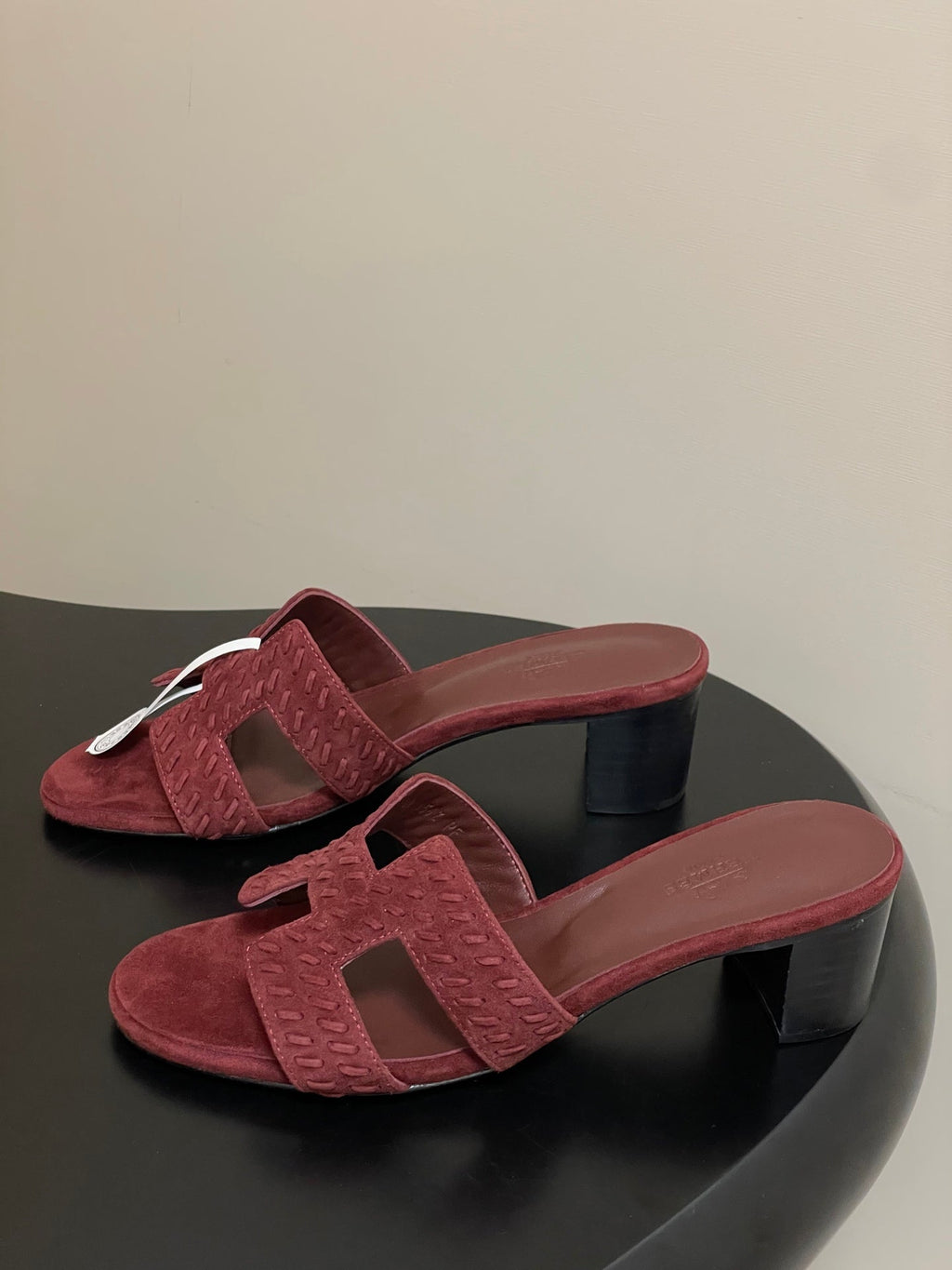 HERMES 25S ORAN HIGH‑HEEL SANDAL IN DARK RED SUEDE AND LAMBSKIN