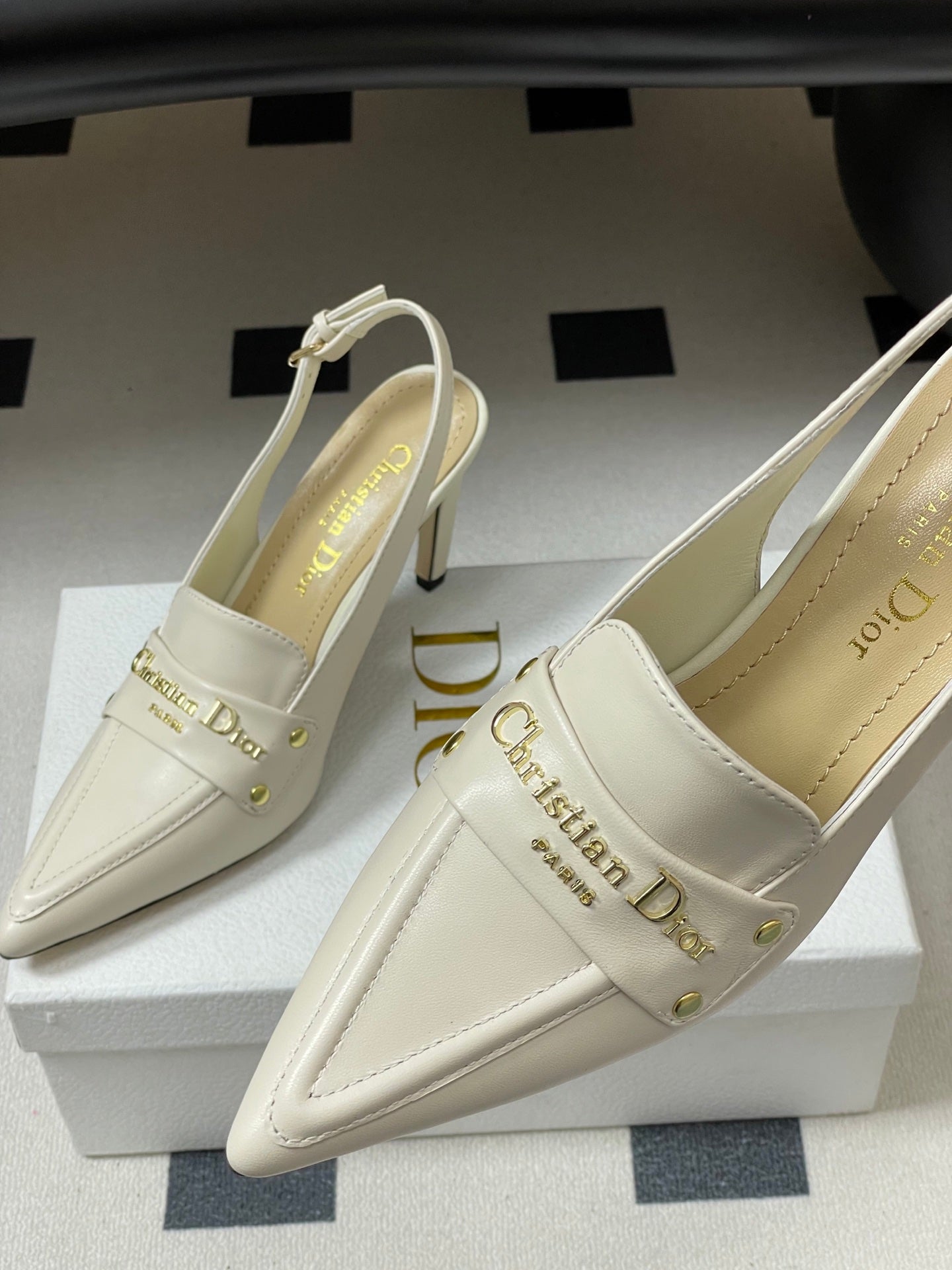DIOR 25S BOY SLINGBACK HIGH HEELS 85 MM IN WHITE LAMBSKIN
