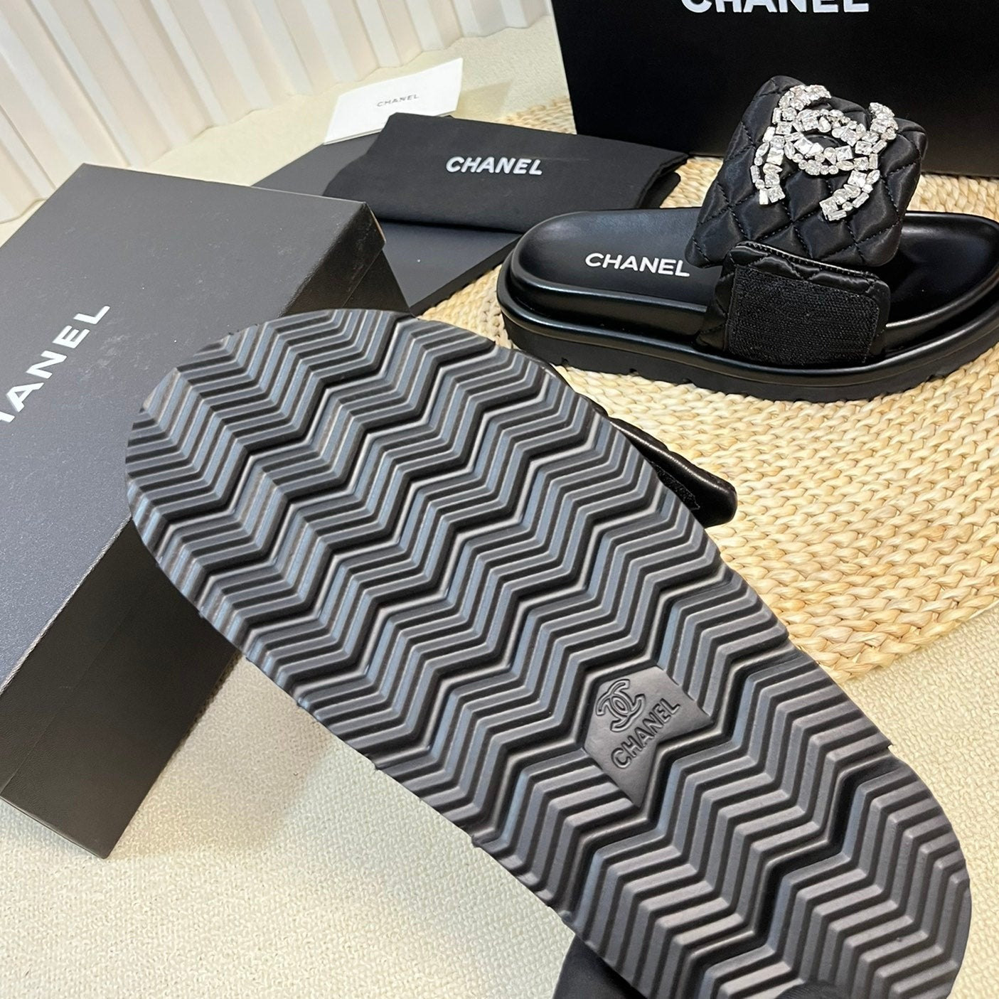 CHANEL New Style Diamond Buckle Double C Thick Bottom Slippers Black Sheepskin