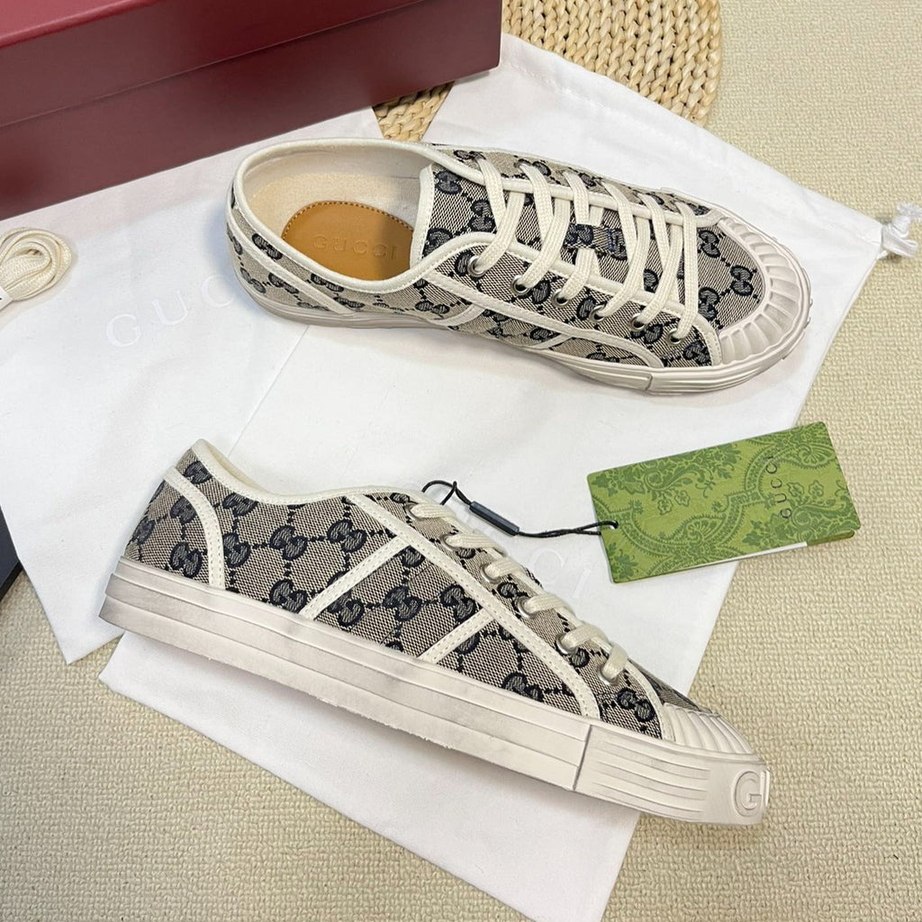 GUCCI Sneaker Julio Canvas  Sneakers Black Caro