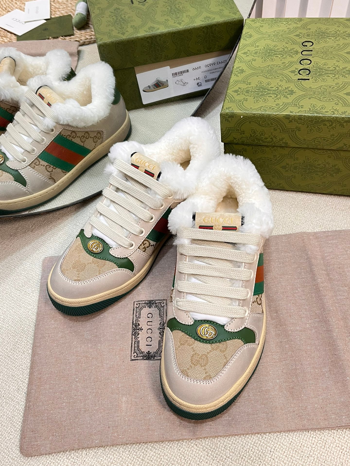 GUCCI SNEAKER WITH WEB IN BEIGE GREEN FABRIC MIX SUEDE AND LAMB WOOL LINING