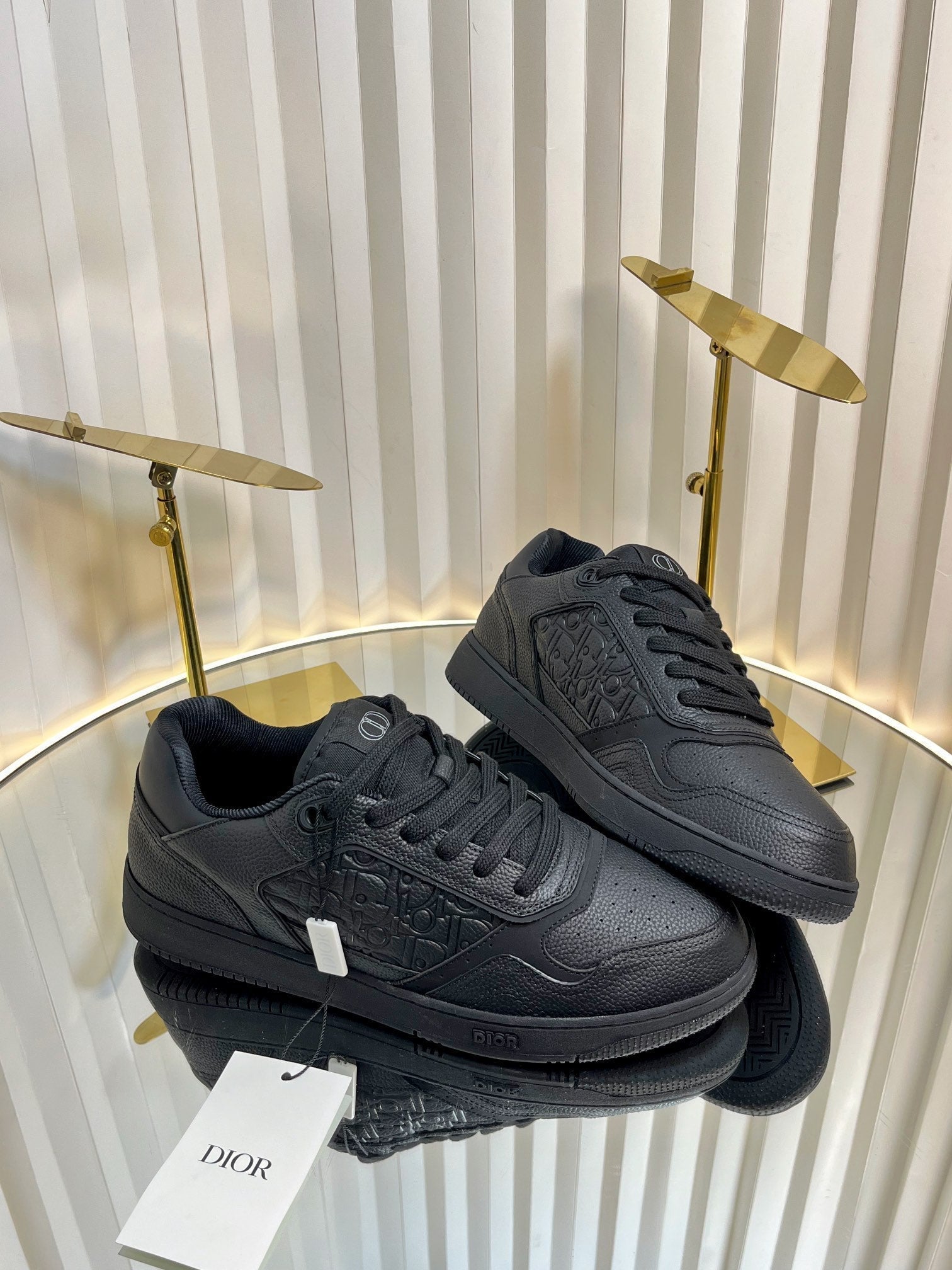 DIOR B27 LOW-TOP SNEAKER BLACK SMOOTH CALFSKIN