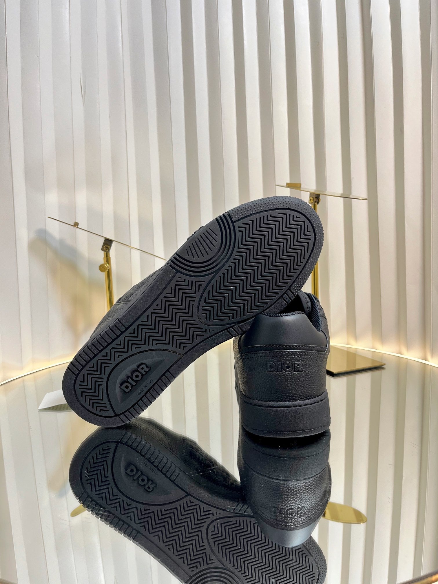 DIOR B27 LOW-TOP SNEAKER BLACK SMOOTH CALFSKIN