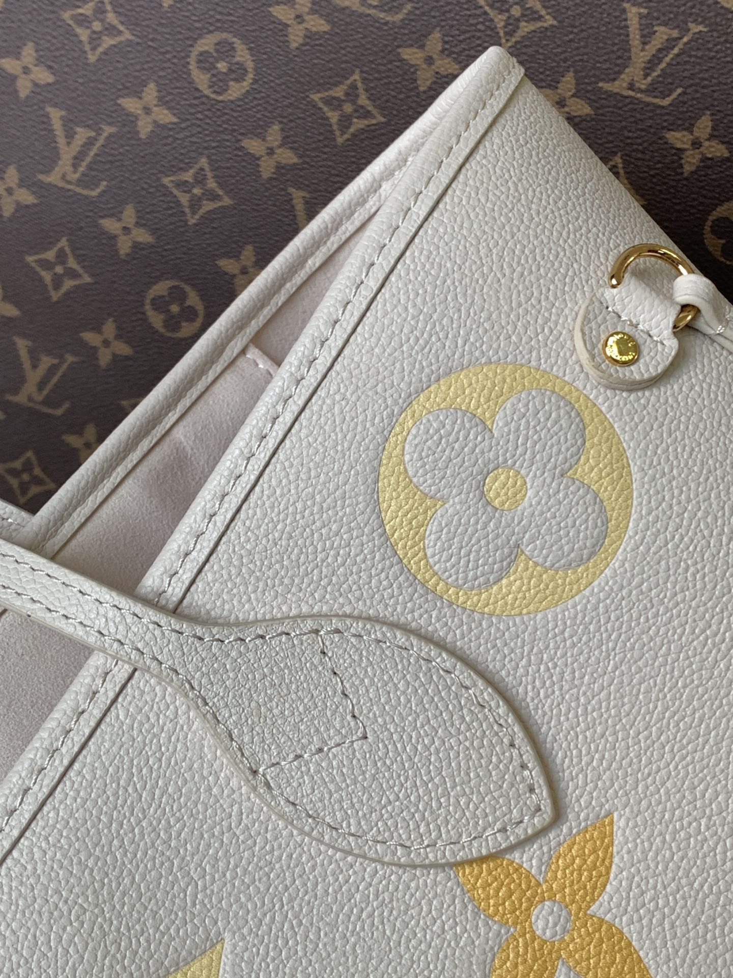 LOUIS VUITTON NEVERFULL MM TOTE BAG 32 IN WHITE MIX ORANGE CALFSKIN