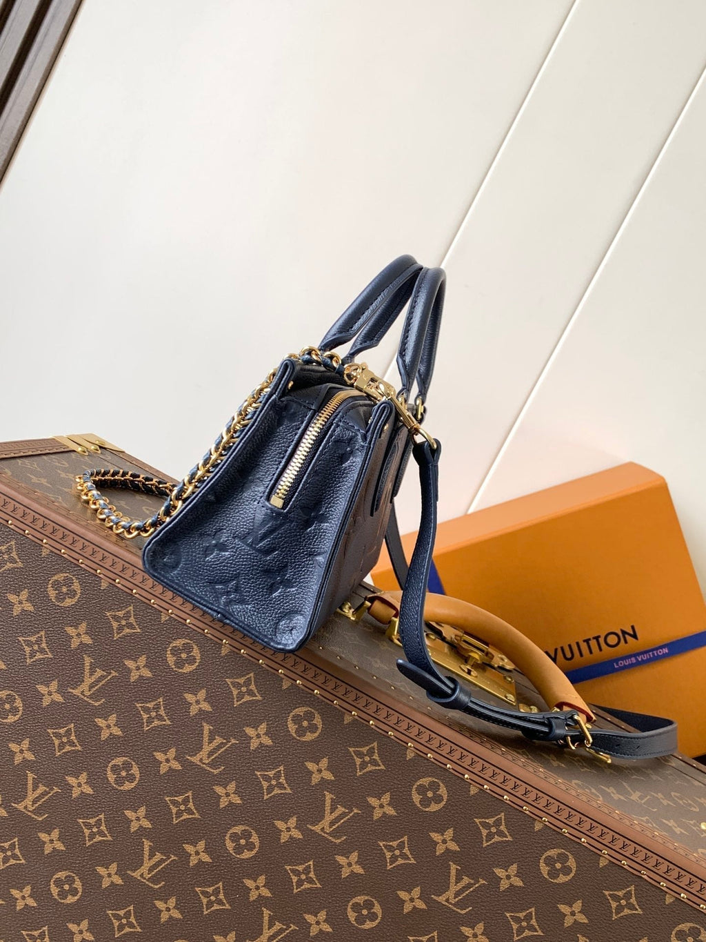 LOUIS VUITTON LV 25S ONTHEGO EAST WEST BAG 25 IN NAVY BLUE CALFSKIN MONOGRAM EMPREINTE