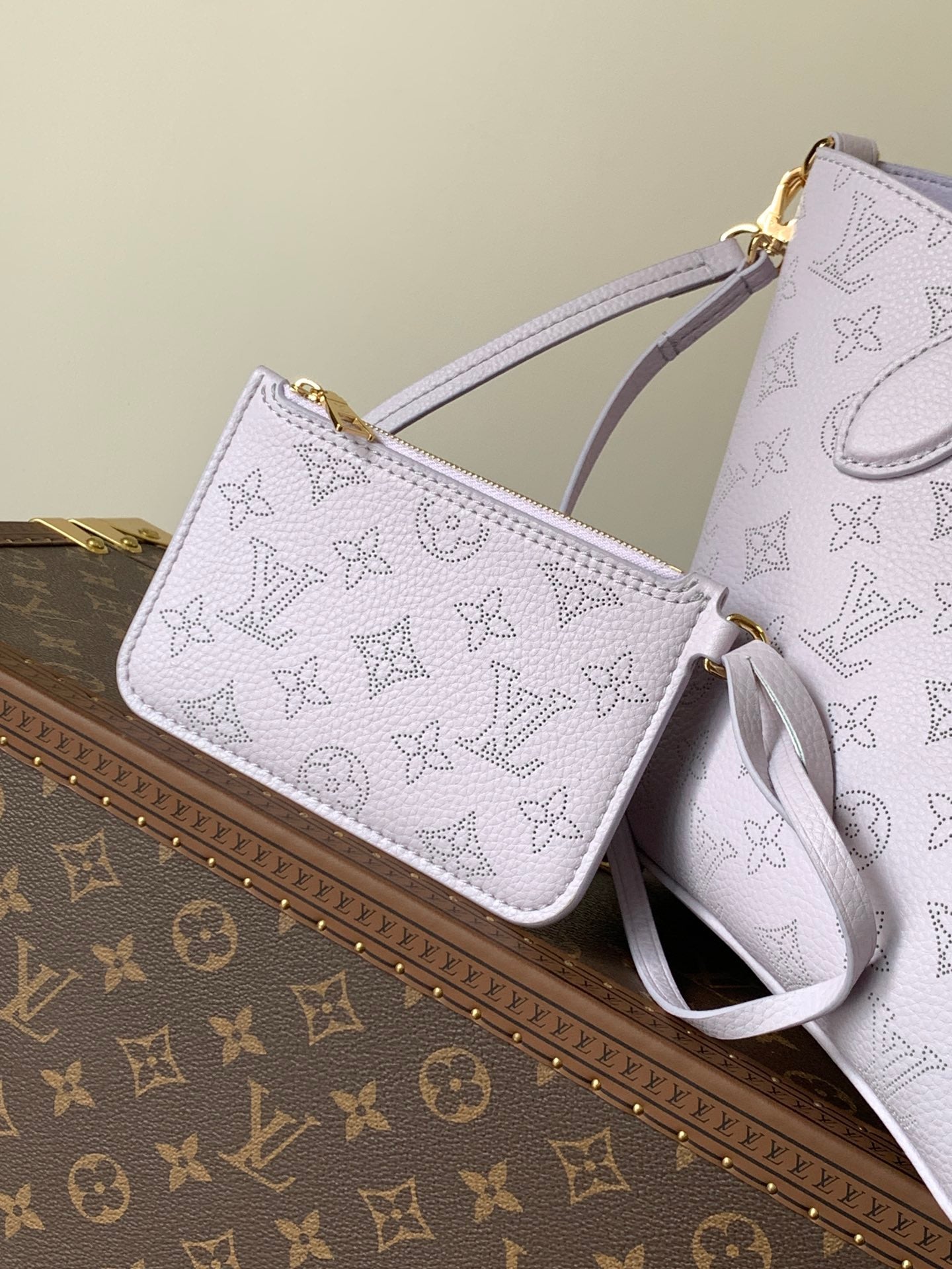 LOUIS VUITTON LV 25S BLOSSOM BAG 20 IN MISTY PURPLE CALFSKIN GOLD HARDWARE